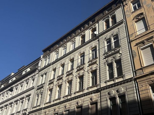 Elad� lak�s - Budapest VI. ker�let, V�r�smarty utca