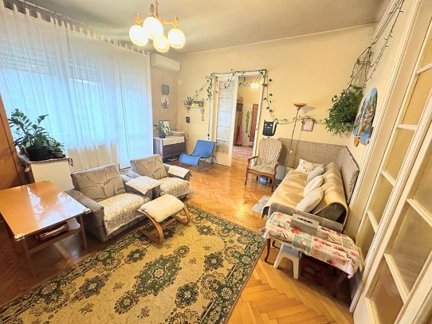 Elad� lak�s - Budapest XIII. ker�let, Lehel utca