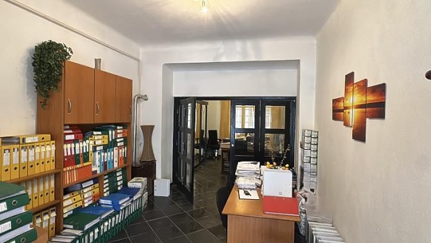 Elad� lak�s - Budapest XIII. ker�let, T�tra utca