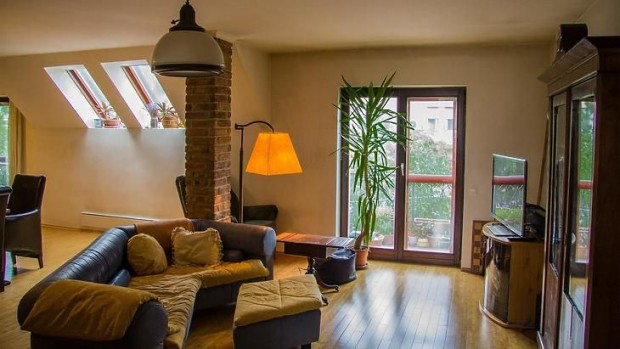 Elad� lak�s - Budapest XIV. ker�let, Stef�nia �t