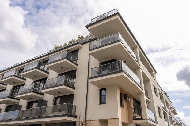 Elad� lak�s - Budapest XVII. ker�let, R�koskereszt�r