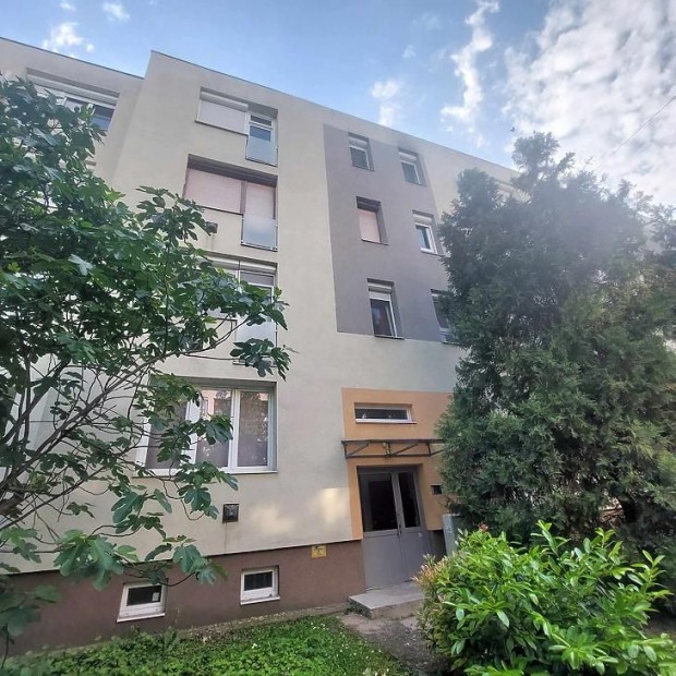 Elad laks - Budapest XVI. kerlet, Sashalom