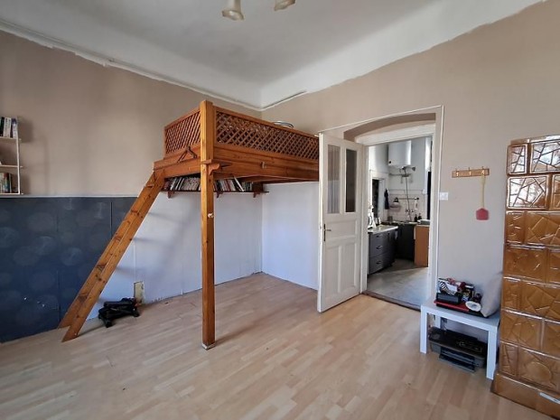 Elad� lak�s - Budapest XV. ker�let, R�kospalota