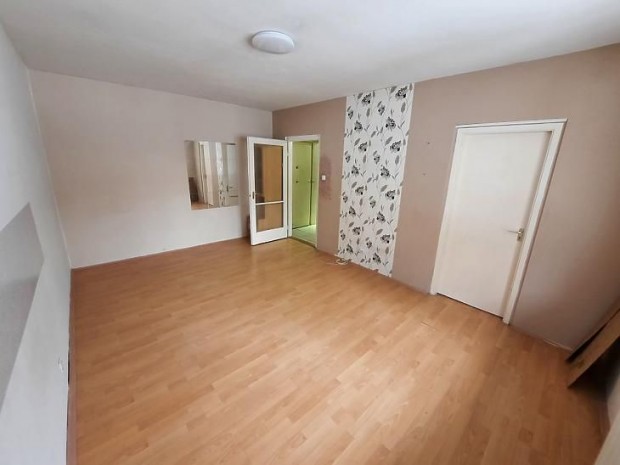 Elad� lak�s - Budapest XV. ker�let, �jpalota