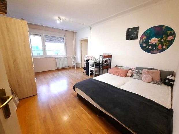 Elad� lak�s - Budapest XV. ker�let, �jpalota