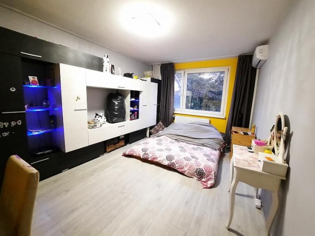 Elad� lak�s - Budapest XV. ker�let, �jpalota