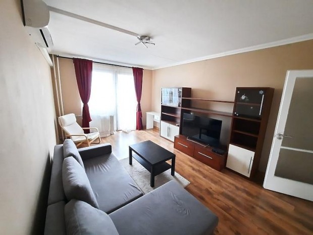 Elad� lak�s - Budapest XV. ker�let, �jpalota