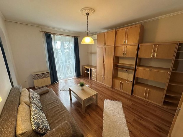 Elad� lak�s - Budapest X. ker�let, Gy�rd�l�