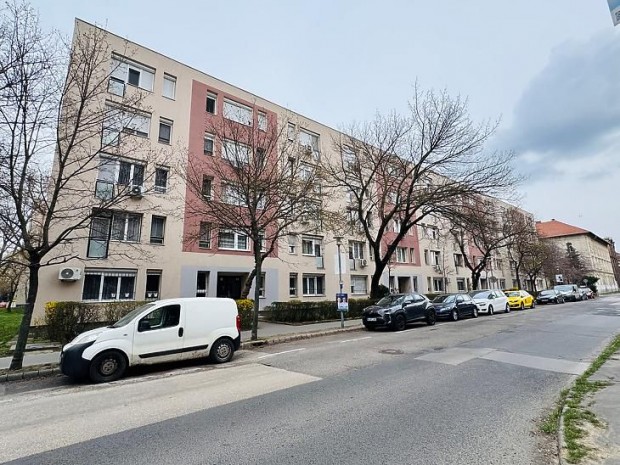 Elad� lak�s - Budapest X. ker�let, �hegy