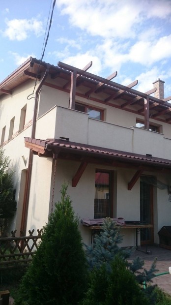 Elad� lak�s (ikerh�z r�sz) Bp XVII ker�letben