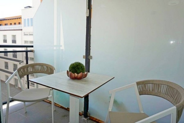 Elad� lak�s a Dayka Gardenben  belv�rosi, erk�lyes garzon! -