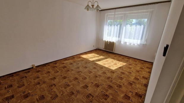 Elad laks a Schmidt laktelepen