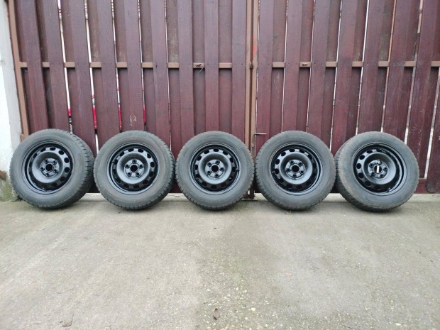 Elad lemezfelni r15. 5x112. 6J. ET55. 57,1mm. 14 es frat