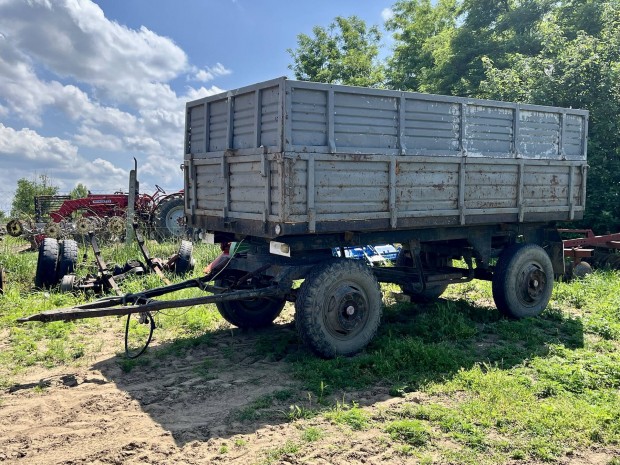 Eladó mbp billenős pótkocsi hw traktor mtz