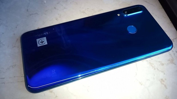 Elad megkmlt Huawei P30 Lite okostelefon
