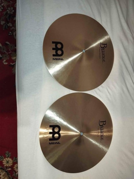 Eladó meinl cintányér készlet és táska