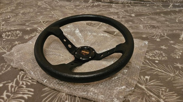 Elad� m�lyagyas sportkorm�ny