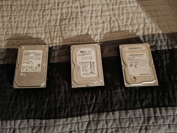 Elad merevlemezek 500GB/320GB/80GB