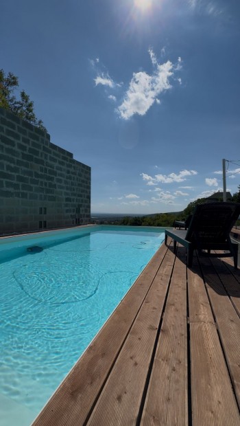 Eladó modern ingatlan Pécsett, Mecsek-oldalon!