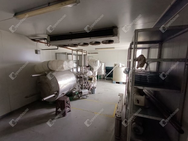 Elad� modern tej�zem - EU-s szabv�nynak megfelel� felszerelts�ggel