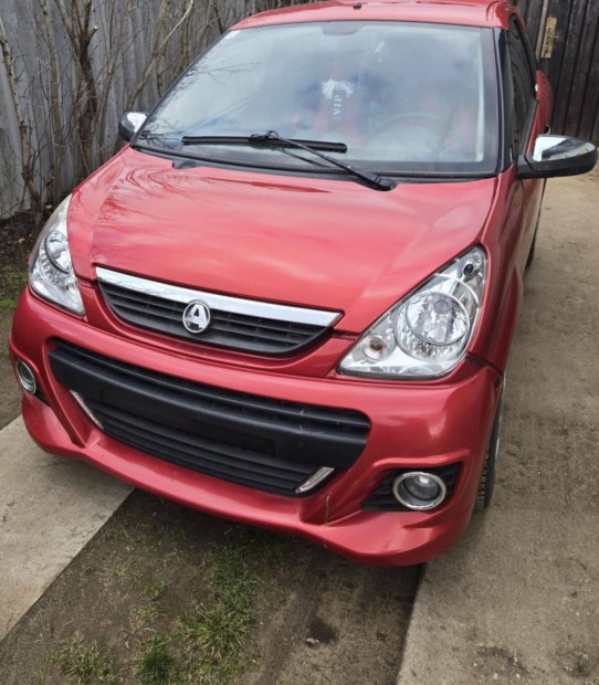 Elad� moped aut�!