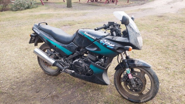 Eladó motor Kawasaki Gpz 500S