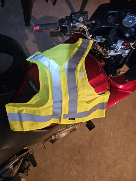 Eladó motoros láthatósági mellény M-L