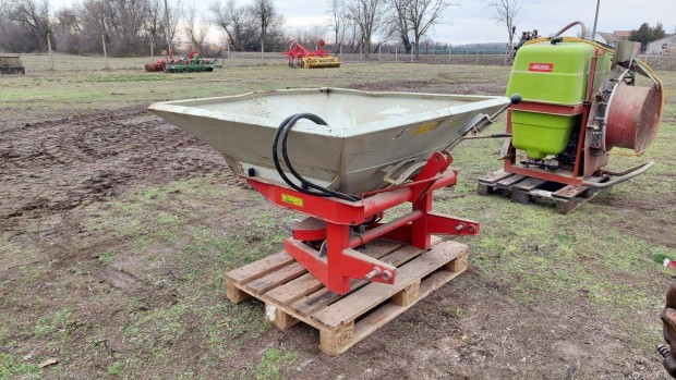 Elad� m�tr�gyasz�r� Rauch Komet ZS/600N