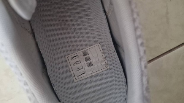 Eladó nagyméretű Nike stílusos útcai cipő (47)