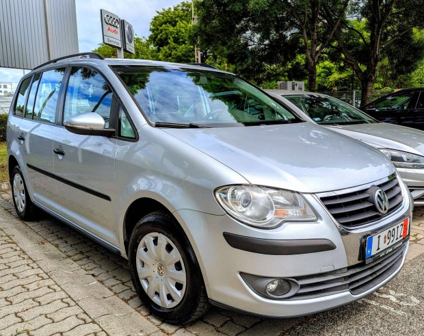 Eladó nagyon jó szerkezeti, műszaki állapotú VW Touran 1.9 PdTdi 105Le
