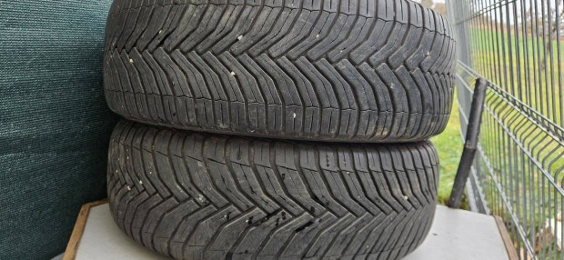 Elad ngyvszakos gumi