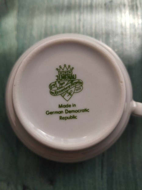 Eladó nemet porcelán