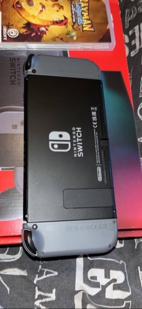 Eladó nintendo switch v2!