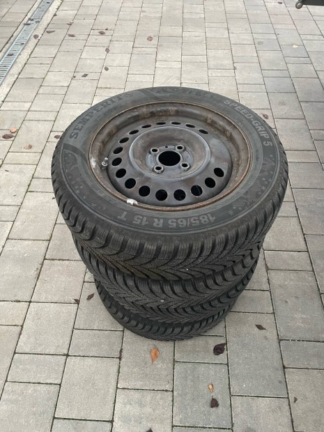 Elad nissan note 4x100 r15 felni garnitra