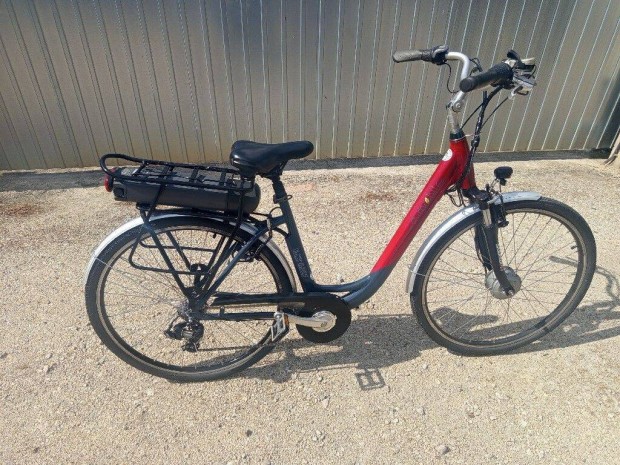 Eladó női elektromos kerékpár használt