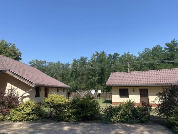 Elad� nyaral� H�z 