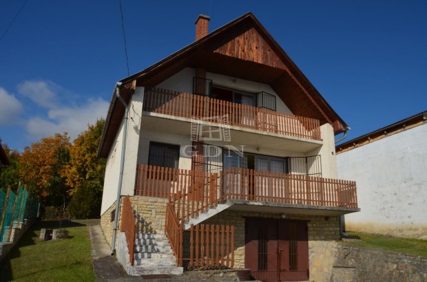 Elad� nyaral� Szentendre, B�g  utca