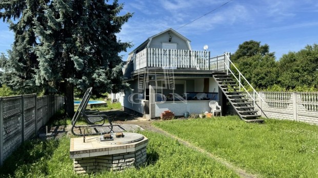 Elad� nyaral� Tata, L�t�hegy