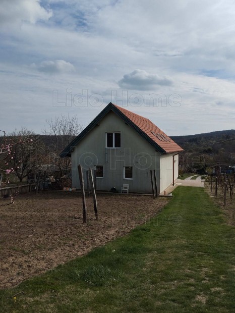 Elad nyaral-gymlcss Balatonalmdiban, hromves