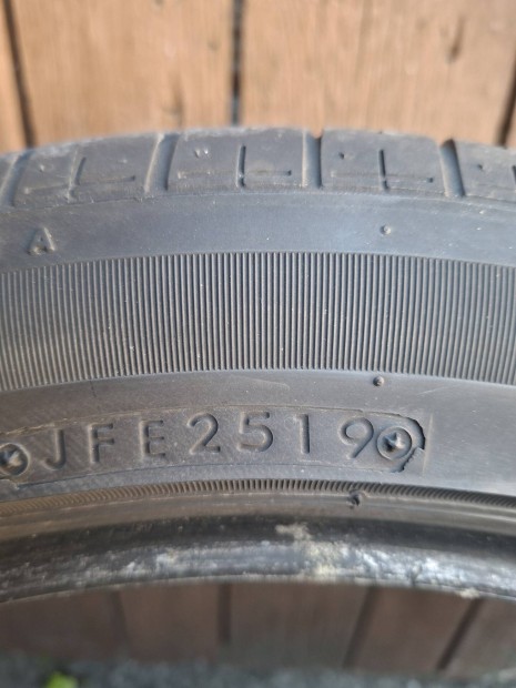Elad nyri Bridgestone gumi szett