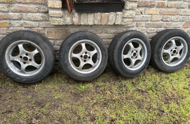 Eladó nyári Hankook gumi felnivel