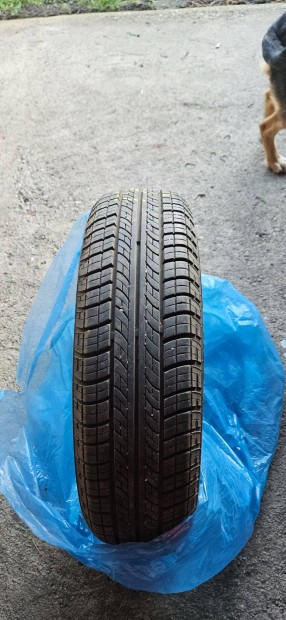 Elad nyri gumiszett Suzuki Ignisre