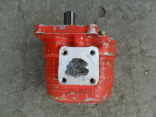 Elad� olajszivatty�