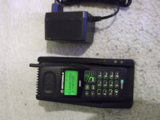 Elad olcsn egy retro ritkasg, mint a Motorola Omnitel mobiltelefon