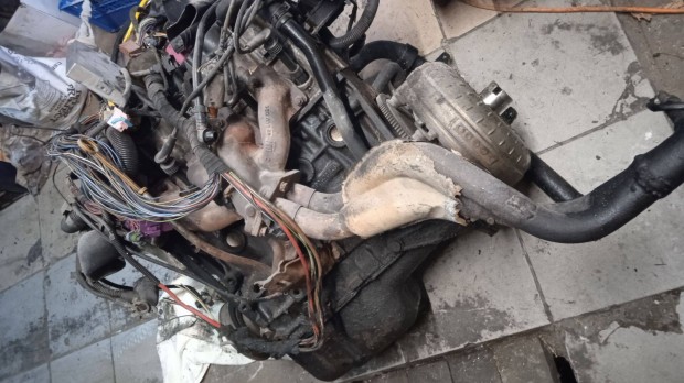 Elad opel 2.0l 8v omega,astra motorblokk
