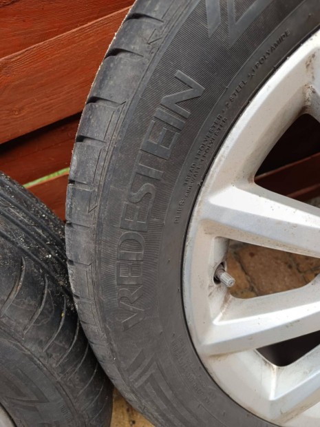 Eladó opel alufelnik nyári gumival