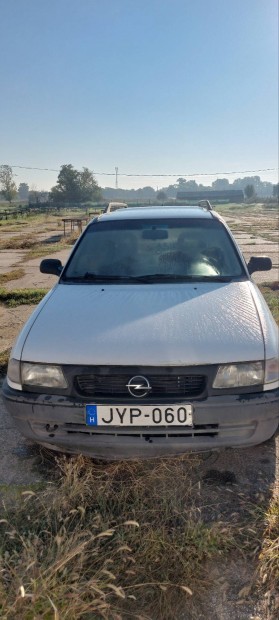 Elad opel astra 