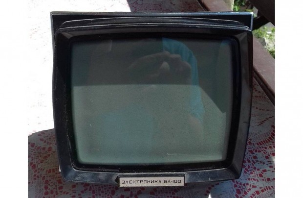 Eladó orosz kis tv képcső más kis tvbe is jó csak tudni kel bekőtését