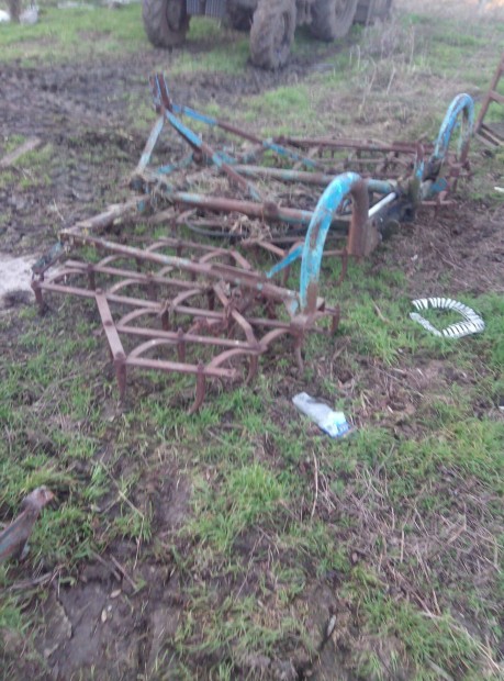 Elad� �ssze csukhat� borona