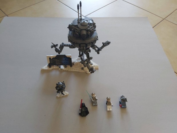 Elad sszeszerelt LEGO Star Wars Kutaszdroid